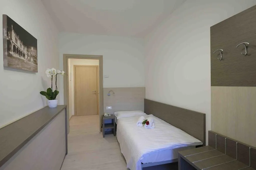 Hotel Gelmini Verona