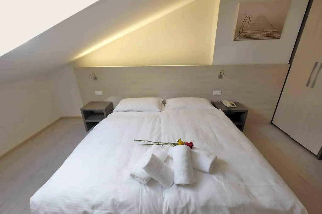 Hotel Gelmini Verona 2*,