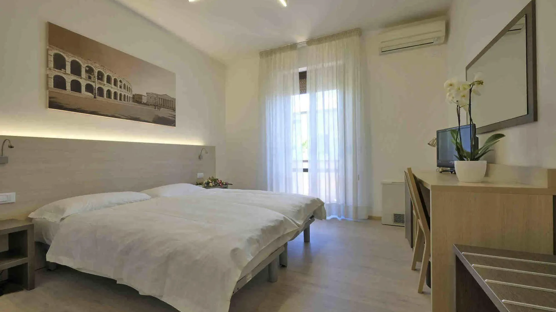 Hotel Gelmini Werona 2*,